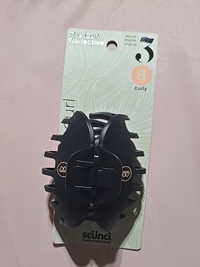 scunci Black Hair Claw Clip - Curly Hold